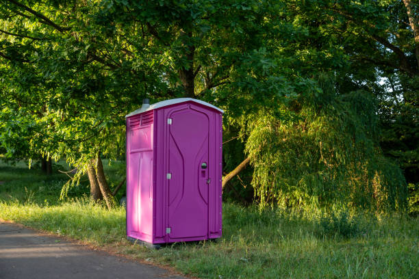 Best High-end porta potty rental  in Wewahitchka, FL